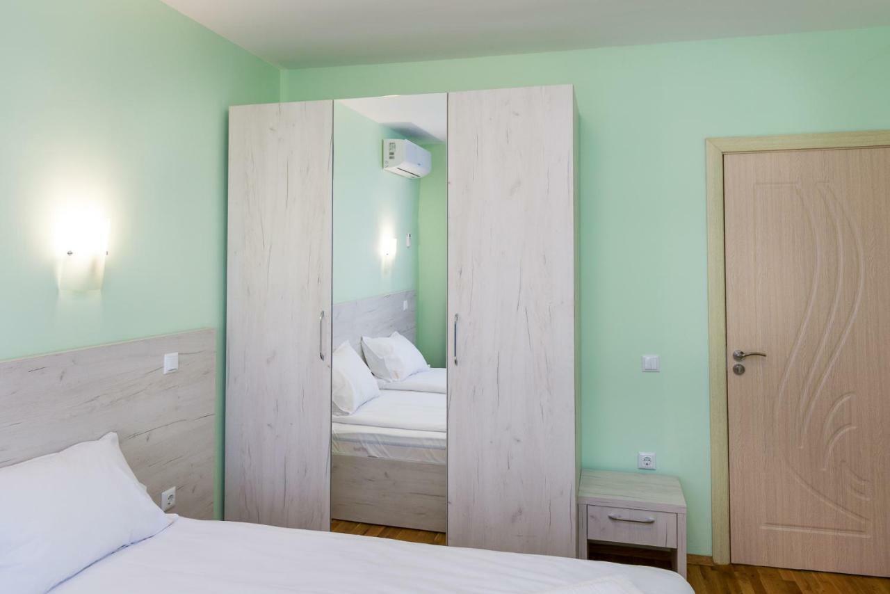 Hiora Apartments Vasiliko Tsarevo Exterior photo